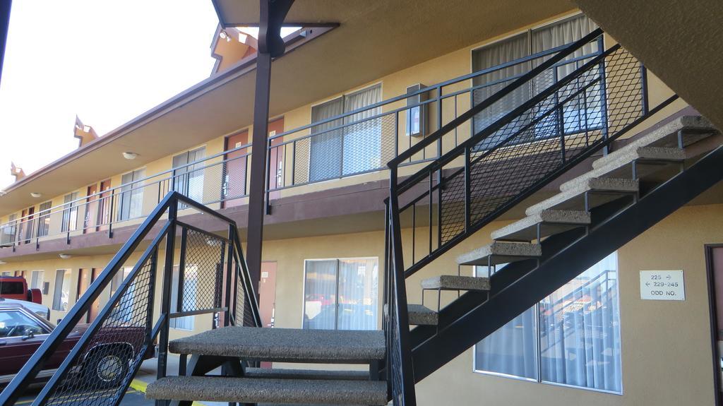 Hotel Salina Beaumont Ca Exterior photo